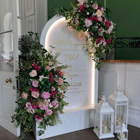 Nouveauté : toile de fond en PVC blanc personnalisée de luxe, toile de fond en forme d'arche ondulée 3D pour les événements de mariage et de fête
