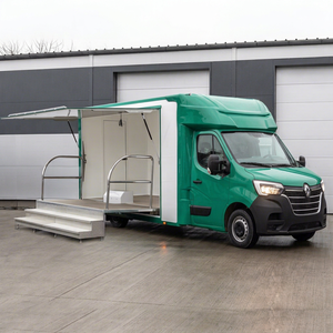 Camion de restauration mobile vert avec zone de service extensible et structure en acier inoxydable pour la restauration en plein air - Product Image 1