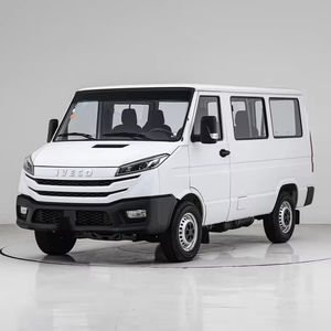 2024 Ivecos Turbo <span class=keywords><strong>Daily</strong></span> 2,5 T A35 M1 Furgoneta ligera de pasajeros con eje corto Techo bajo Caja de cambios manual de neumáticos gemelos Capacidad de 5-<span class=keywords><strong>9</strong></span> asientos - Product Image 1