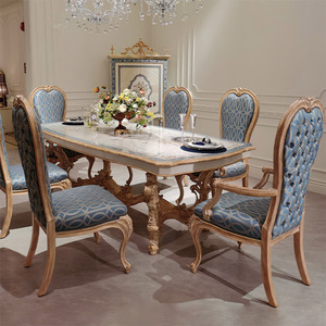 Set di Tavolo da Pranzo Rotondo Classico di Lusso con Piano in Marmo e Sedie in Legno Massello per Arredamento Casa in Appartamento/Villa - Product Image 1