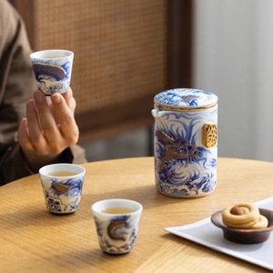 Service à thé de voyage Dragon Soaring Prosperity, tasse portable à ouverture rapide avec couvercle hermétique, idéal pour les cadeaux de voyage, les souvenirs d'affaires et les tendances nationales - Product Image 5
