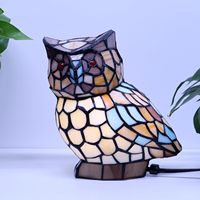 Lampe de table moderne en forme de hibou, dôme en verre teinté jaune et blanc, avec alimentation électrique