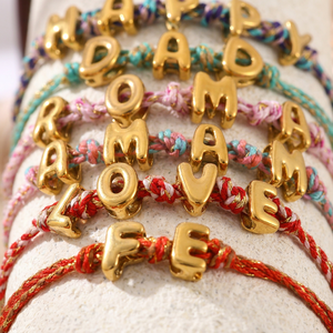 สร้อยข้อมือถักแบบส่วนตัว SongYi พร้อมจี้ตัวอักษรชุบทอง 18K ทำด้วยมือ ของขวัญแทนมิตรภาพ - Product Image 4