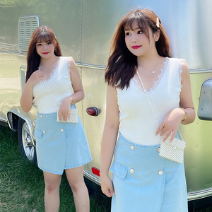 Camisole pour femmes grandes tailles N7627, haut sans manches en viscose blanche et noire avec dentelle à cils, idéal pour l'été - Product Image 2