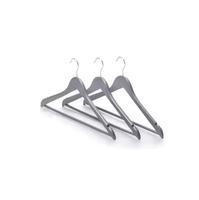 Offre Spéciale tissu boutique couleur personnalisée gris cintre en bois pour homme dames affichage
