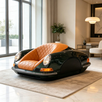 Fauteuil d'appoint design moderne en forme de voiture de sport, coque en bois vert foncé brillant, revêtement en cuir matelassé orange, pour salon individuel