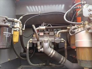 Excavateurs Hitachi ZX240H d'occasion Pelleteuse sur chenilles lourde de 24 tonnes avec moteur Kubota Importation au Japon avec EPR_Germany_Packing - Product Image 4