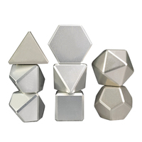Logo Kustom Aluminium Titanium Baja Tahan Karat Kuningan Logam Kosong Set Dadu Dnd Rpg