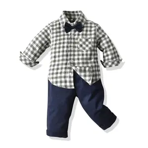 Alta calidad al por mayor moda estilo casual pajarita camisa a cuadros pantalones sueltos conjunto ropa bebé niños 2023