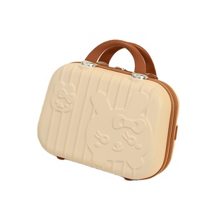 Mini estuche <span class=keywords><strong>de</strong></span> maquillaje <span class=keywords><strong>de</strong></span> dibujos animados <span class=keywords><strong>de</strong></span> conejito <span class=keywords><strong>de</strong></span> 14 pulgadas con cierre <span class=keywords><strong>de</strong></span> cremallera, dos asas y cadenas, decoración ABS PP, <span class=keywords><strong>maleta</strong></span> <span class=keywords><strong>de</strong></span> mano cosmética - Product Image 3