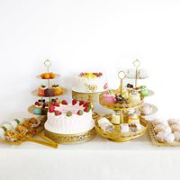 Support de présentation de desserts de mariage de luxe moderne en fer doré ajouré de style européen pour pâtisserie - Nouvelle Arrivée