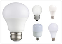 Ampoule LED A60 E27 10W pour usage résidentiel, étanche, CRI70, durée de vie de 50 000 heures