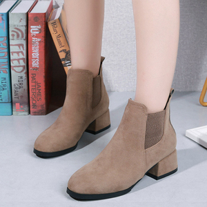 Cheville chaussures mode style britannique fond épais bottes décontractées pour femmes 2022 conception couleur unie nouveau hiver <span class=keywords><strong>pas</strong></span> <span class=keywords><strong>cher</strong></span> <span class=keywords><strong>chelsea</strong></span> bottes - Product Image 5