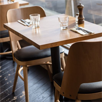 Fourniture de meubles personnalisés pour hôtels et restaurants, ensemble de tables et chaises de café en bois massif de hêtre européen de luxe