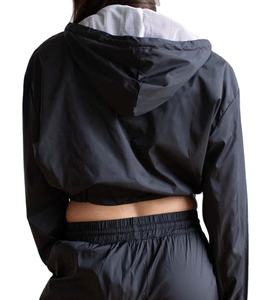 Pull-over en nylon léger de la meilleure qualité coupe-vent pour femmes noir recadrée grande taille veste respirante imperméable vente en gros - Product Image 2