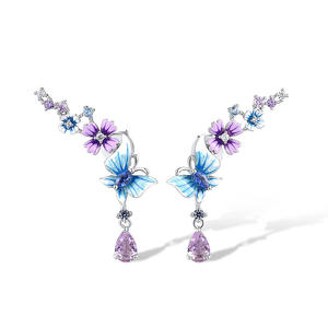 ต่างหูรูปดอกไม้สุดโรแมนติกสำหรับผู้หญิง ประดับด้วยหินอเมทิสต์แบบหนีบ งานจิวเวลรี่สำหรับงานปาร์ตี้ ต่างหูแบบหนีบดีไซน์สีสันสดใส - Product Image 1