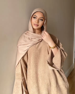 Abito Abaya Ispirato a Dubai per Primavera e Inverno, Moda Modesta in Morbido Cotone Pesante e Velluto a Coste, Eleganza Quotidiana - Product Image 1