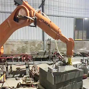 Pinze e ventose progettate in modo indipendente in combinazione con il braccio robotico CNGBS - Product Image 1