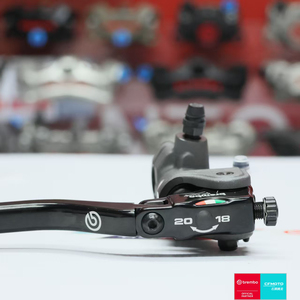Tuas Master Silinder Hidrolik RCS19 Performa Tinggi Sisi Kanan 110A26310 Aluminium Garansi Dua Tahun - Product Image 5