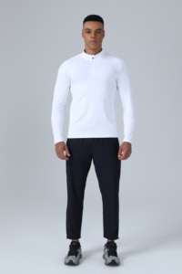 Haut de sport à manches longues pour homme, coupe ajustée, demi-zip, à séchage rapide, respirant et anti-humidité, pour un confort optimal et une performance accrue. - Product Image 3