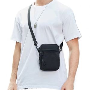 Sac à bandoulière unisexe personnalisable Si629 avec logo, petit sac messager tendance, sac à outils, cadeau promotionnel, sacs de créateur personnalisés pour hommes - Product Image 1