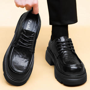 รองเท้าหนังผูกเชือกผู้ชายแบบใหม่ สไตล์ธุรกิจ แฟชั่นเกาหลี สไตล์อังกฤษ ลำลอง แมทช์ได้กับทุกชุด เดินทางสะดวก พื้นหนา - Product Image 3