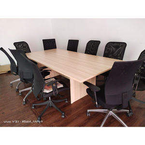 Mesa de reuniones de oficina rectangular Escritorio de conferencias duradero de diseño contemporáneo para uso corporativo - Product Image 6