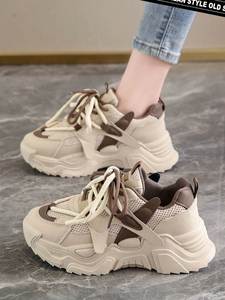 Nouvelle Arrivée Baskets Chunky Unisexe Décontractées en Maille Respirante Confortables à Semelle Épaisse Chaussures de Sport Tendance pour Toutes Saisons - Product Image 2