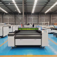 Machine de découpe laser CO2 professionnelle 1325 pour la découpe laser de panneaux en MDF et de matrices en bois