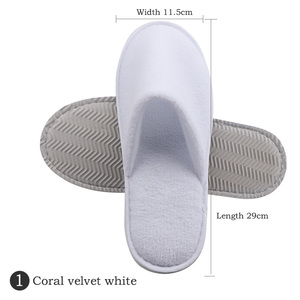 고급 일회용 코랄 벨벳 면 슬리퍼 호텔 여행 편의 시설을 위한 맞춤형 로고 공장 생산 - Product Image 4