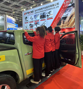 Pedane Elettriche Retrattili in Alluminio per Range Rover Vogue L460, Accessori Auto, Modello 2025 Hybrid - Product Image 6