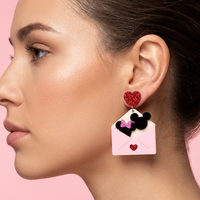 Op maat gemaakte romantische cartoon envelop acryl oorbellen groothandel roze hart muis hangende sieraden voor Valentijnscadeau DDP