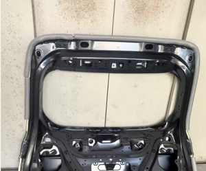 Portón Trasero Negro/Negro Carbón de Alta Calidad, Nuevo, para Mitsubishi OUTLANDER 2023, Repuesto/Reparación - Product Image 1
