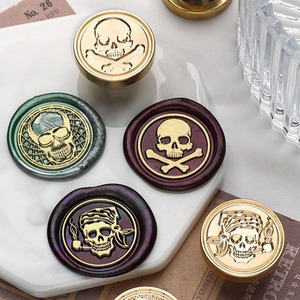 Sceaux à cire thermique gaufrée série Or 2,5 cm circulaires pour logo personnalisé, invitations, lettres et enveloppes – Fabricant - Product Image 4