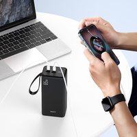 Banque d'Énergie Portable Mobile Haute Capacité de Camping d'Urgence Type-C PD 65W 40000mAh pour Ordinateur Portable