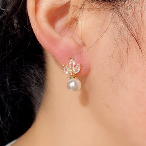 Eleganti Orecchini Pendenti a Goccia con Perle e Pietre Scintillanti per Donna, Gioielli da Festa e Uso Quotidiano, Vendita all'Ingrosso - Product Image 4