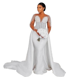 Abito da Sposa Personalizzato Stile <span class=keywords><strong>Sirena</strong></span> con Strascico Staccabile, <span class=keywords><strong>Vestito</strong></span> in Pizzo con Perle e Applicazioni Trasparenti - Product Image 4