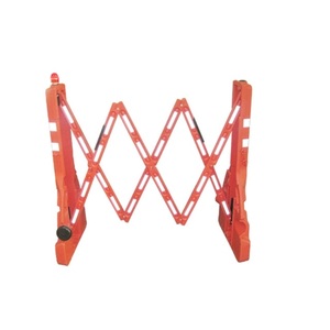 Barrière de stationnement <span class=keywords><strong>extensible</strong></span> en plastique pour voies publiques, remplie d'eau, pour le contrôle des foules et la sécurité, économique - Product Image 1