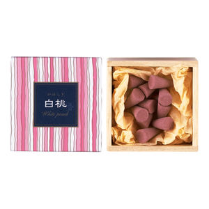 Cono de incienso de maíz melocotón blanco Kayuragi, paquete de 12 con soporte, fragancia japonesa para el hogar, dispersión rápida, ingredientes naturales KODO - Product Image 1