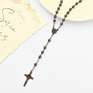 Collier croix style euro-américain, punk rock, chaîne de perles de chapelet en pierre noire, pendentif gothique sombre - Product Image 1