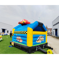Château gonflable commercial en PVC bleu pour enfants, motif voiture de course, avec support personnalisé, pour fêtes et événements