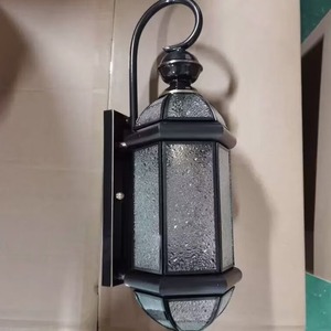 Lampe murale extérieure en laiton, verre trempé carré, éclairage de jardin étanche - Product Image 5