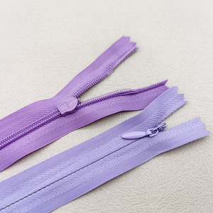 ซิปซ่อนสีสันสดใสพร้อมโลโก้สั่งทำ ขนาด 18ซม. 20ซม. 25ซม. 30ซม. 35ซม. 40ซม. 45ซม. 50ซม. 55ซม. 60ซม. 65ซม. 70ซม. 75ซม. 80ซม. สำหรับชุดเดรส - Product Image 6