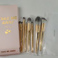 Ensemble de pinceaux de maquillage professionnels vegan de luxe Gracedo, 8 pièces, manches en bois doré, poils synthétiques, pinceaux kabuki pour le visage