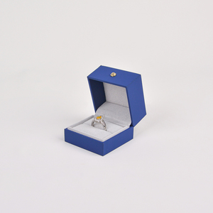 Wholesale Luxurious Square Bangles Bracelet Ring <b>Earring</b> Jewelry Storage <b>Boxes</b> Portable Travel <b>Gift</b> Jewelry Case - Product Image 2