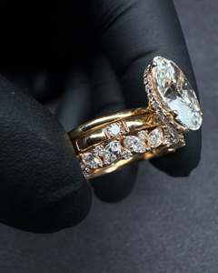 แหวนหมั้นเพชรทรงรีเพาะเลี้ยงในห้องปฏิบัติการทองคำแท้ 18K สำหรับผู้หญิง ประดับเพชรทรงบริลเลียนต์ด้านข้าง ได้รับการรับรองจาก IGI ชุบโรเดียม - Product Image 3
