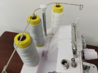Machine à coudre surjeteuse JUKKY JK-257 haute vitesse à 3 fils, idéale pour l'habillement et l'usage domestique, construction métallique, manuelle – Nouveauté très demandée