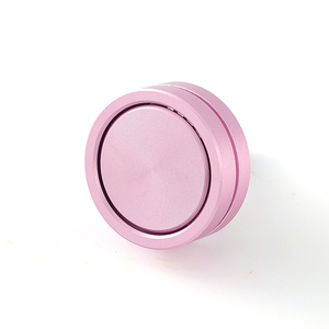 Diffuseur de parfum de luxe pour voiture en métal massif, sans électricité, longue durée, senteur unique - Product Image 5
