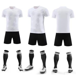 Camisetas y Pantalones Cortos de Fútbol Personalizados con Nombre de Equipo, Número y Logotipo - Material de Algodón/Bambú/Spandex, Servicio Personalizado OEM/ODM - Product Image 4