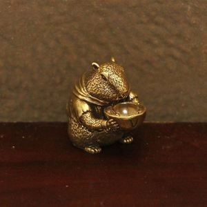 Figurine de marmotte 3D en laiton artisanale unique – Technique de brosse, ornement religieux de bureau pour cadeau de fêtes - Product Image 1